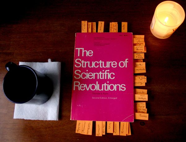 Book Review: The Structure of Scientific Revolutions